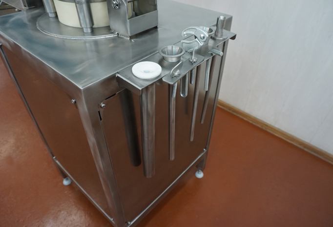 Шприц вакуумный (перекрутчик для колбас, сосисок, роторный) ИПКС-047МП(Н)